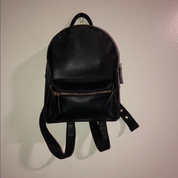 Forever 21 stylish mini bag. - Picture 2 of 4